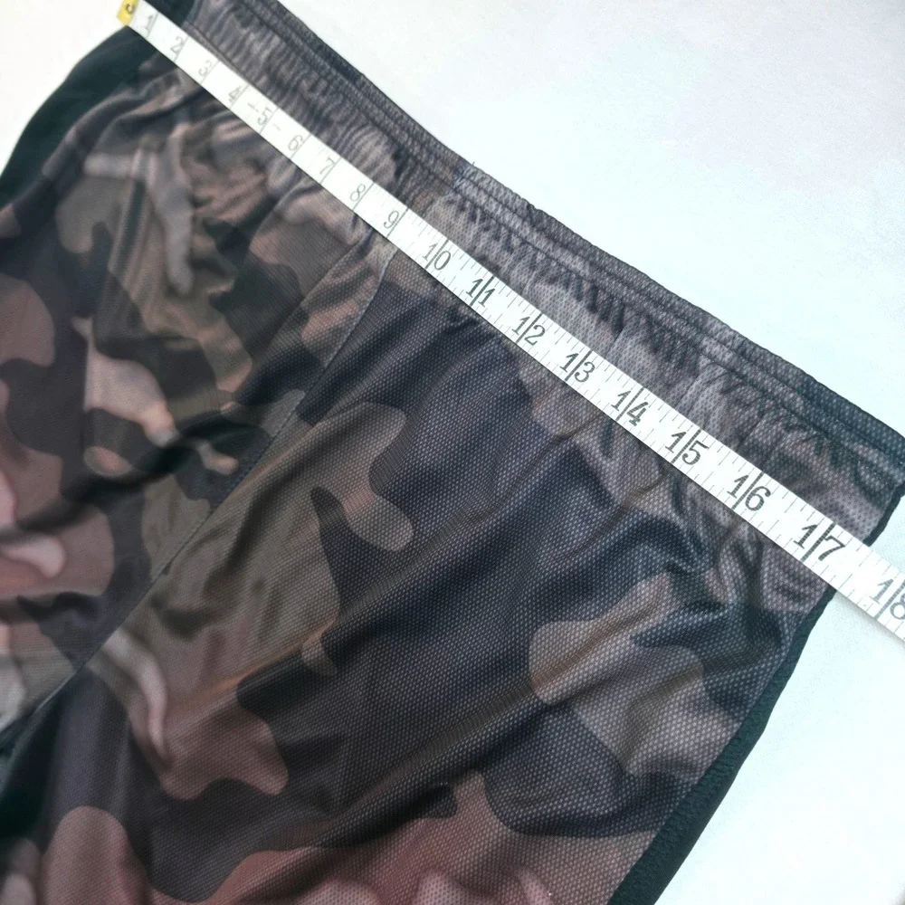 Reebok Boys Camo Mesh Athletic‎ Shorts Pockets Brown Black Grey Size Large L/G